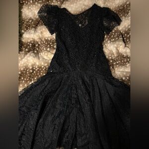 80s vintage black lace mid length sequin prom dress #80sfashion